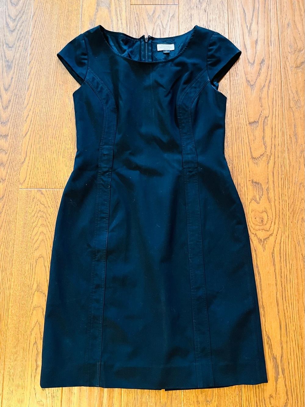 Tahari Black Cap-Sleeve Midi Sheath Dress